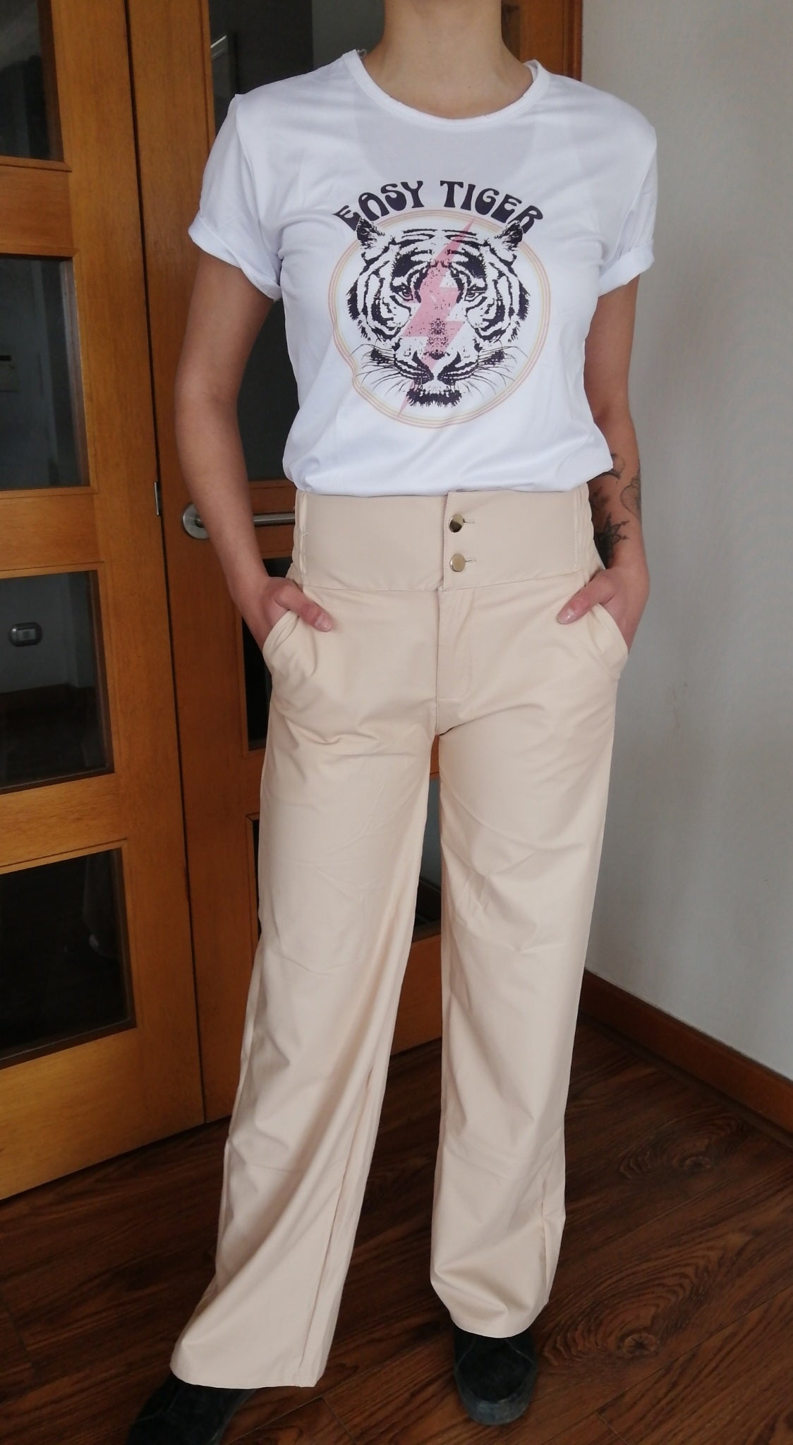 PANTALON ECOCUERO OPACO BEIGE