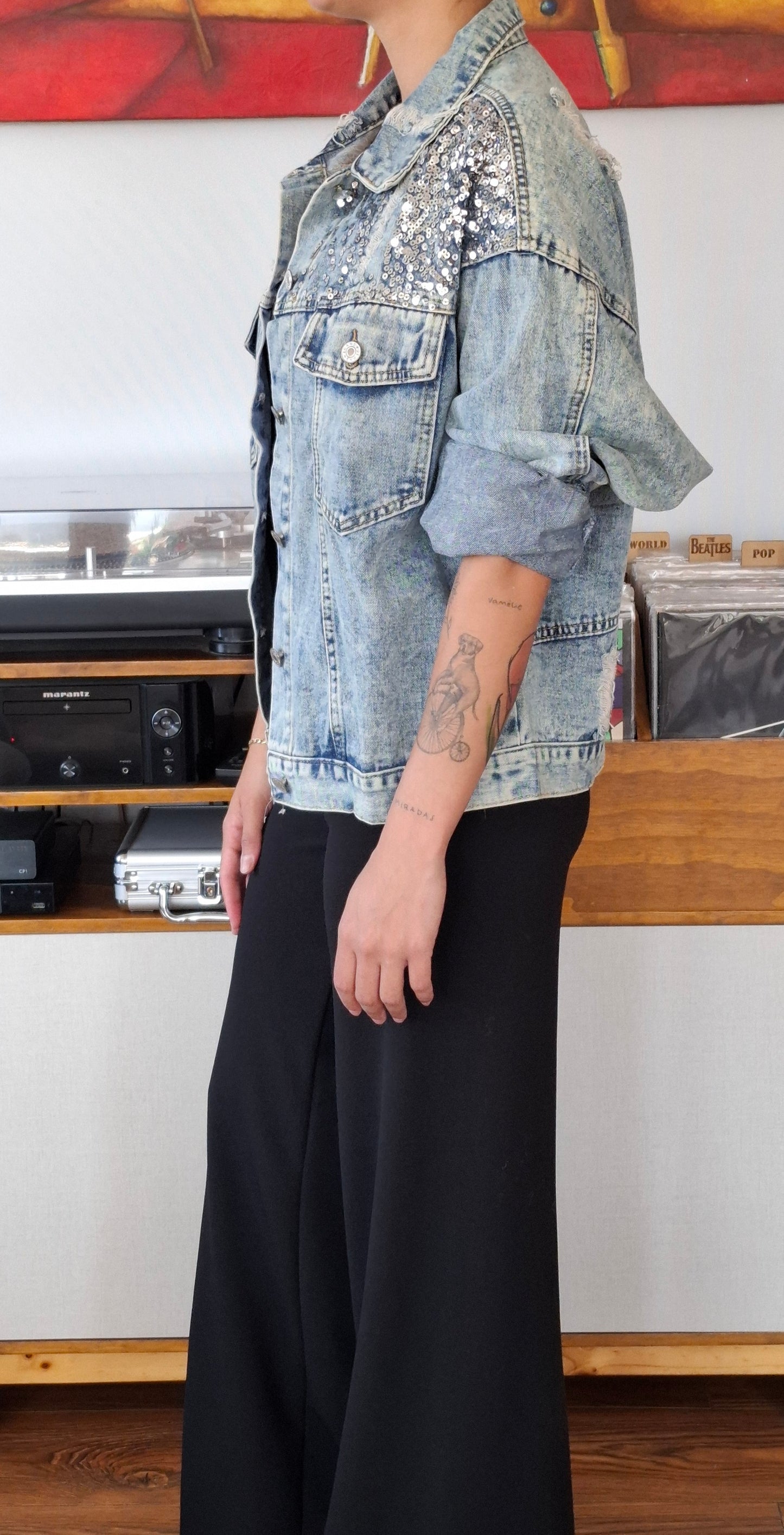 CHAQUETA DE  JEANS CON LENTEJUELAS