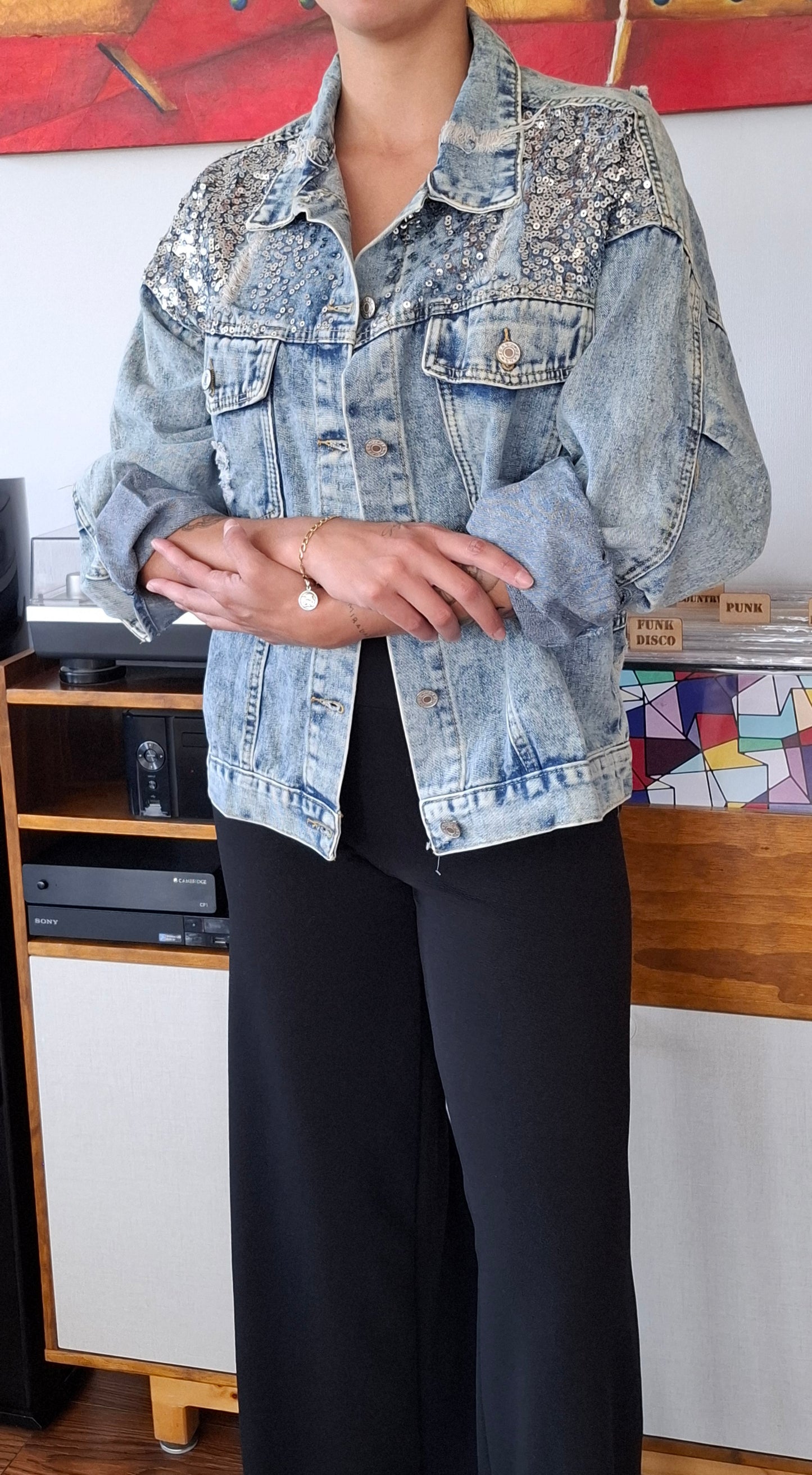 CHAQUETA DE  JEANS CON LENTEJUELAS