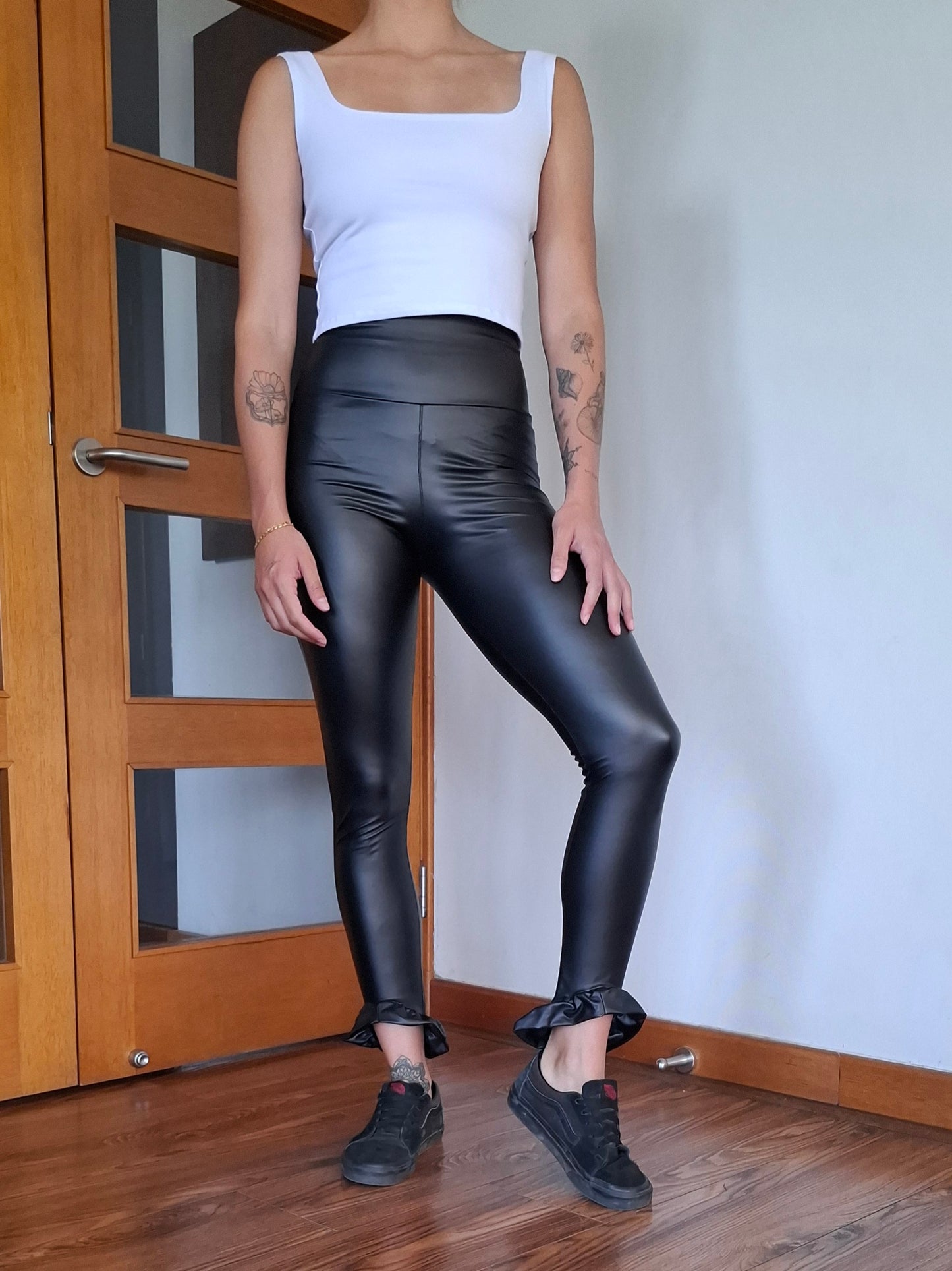 CALZA BRUNA LATEX NEGRO