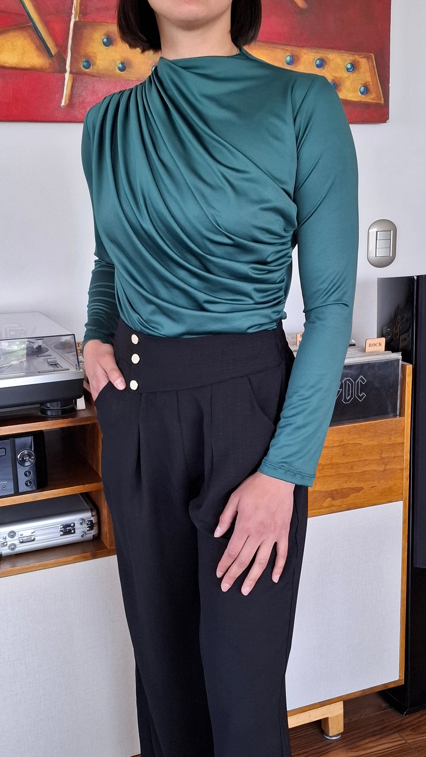 POLERA BASIC CLASIC VERDE BOTELLA