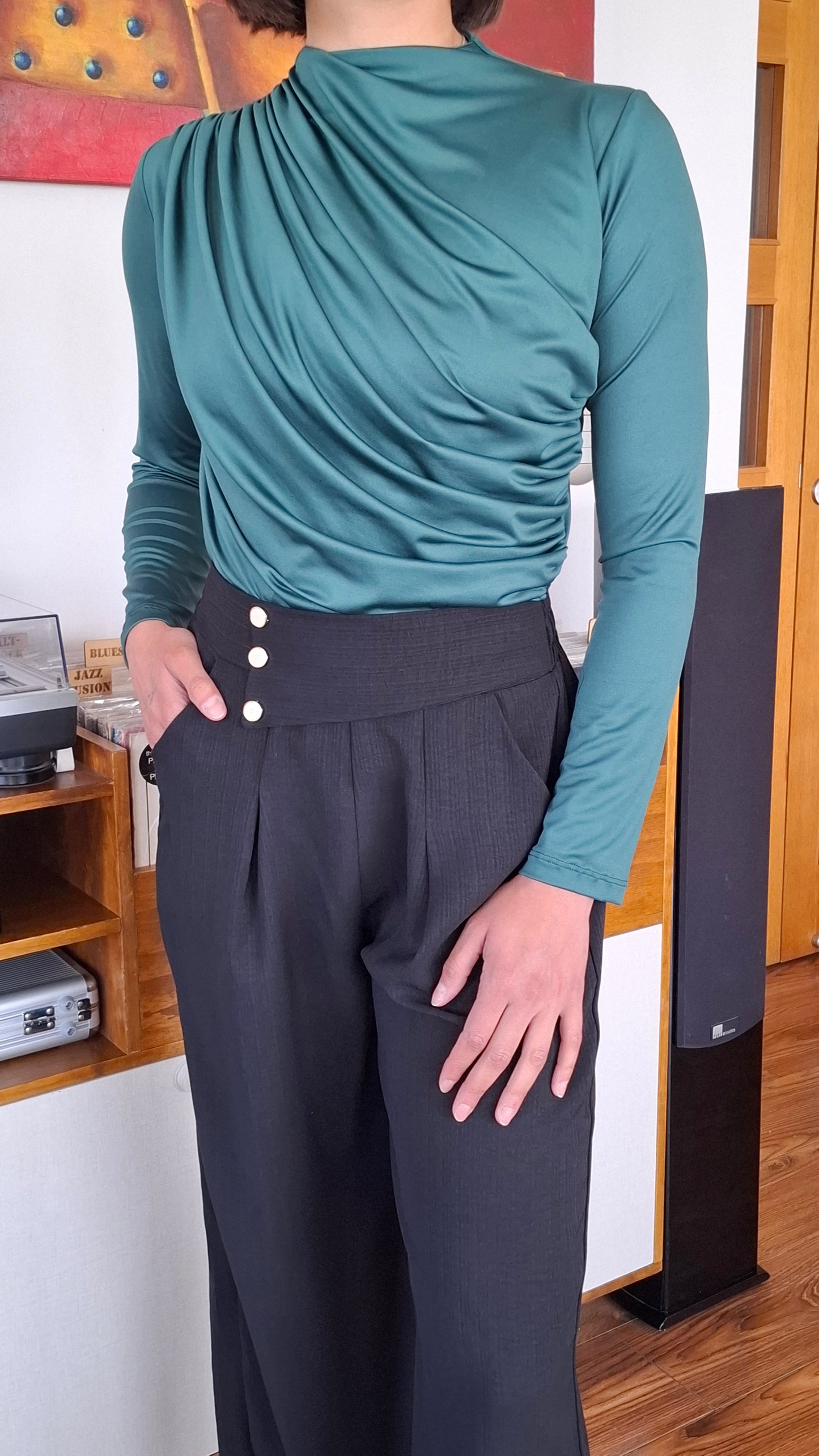 POLERA BASIC CLASIC VERDE BOTELLA