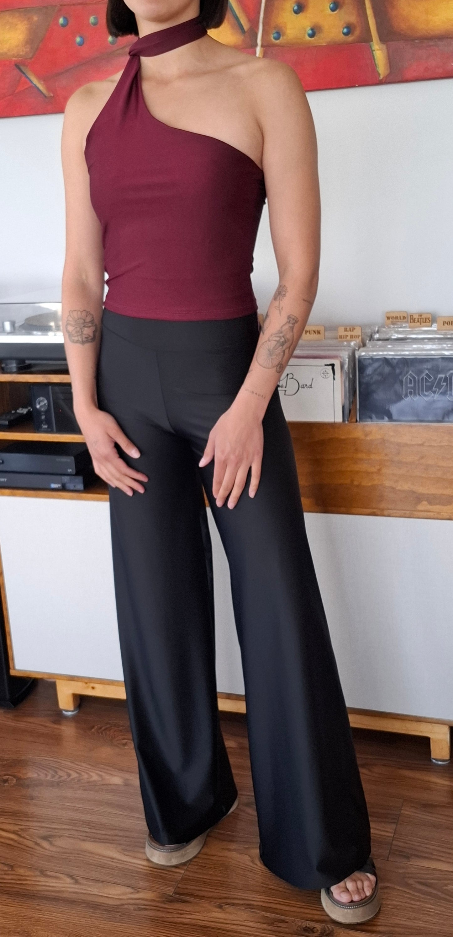 CROP TOP ROCK BURDEO