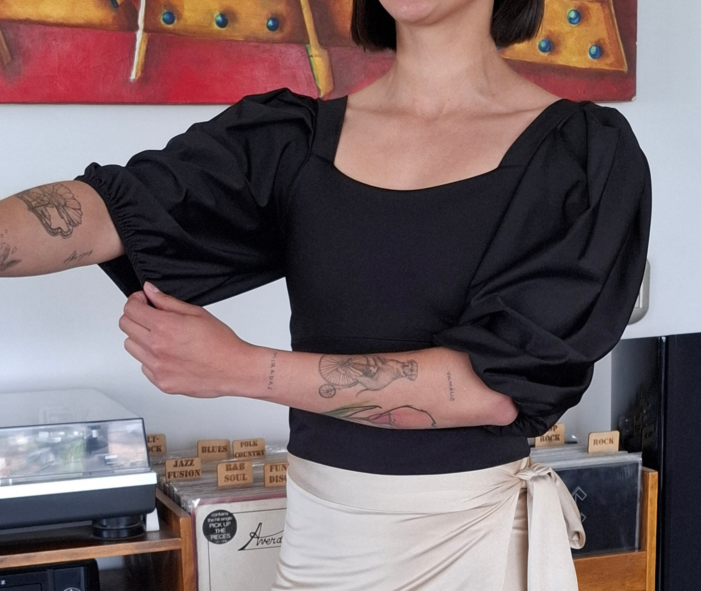 CROP TOP ANY 2 EN 1 NEGRO