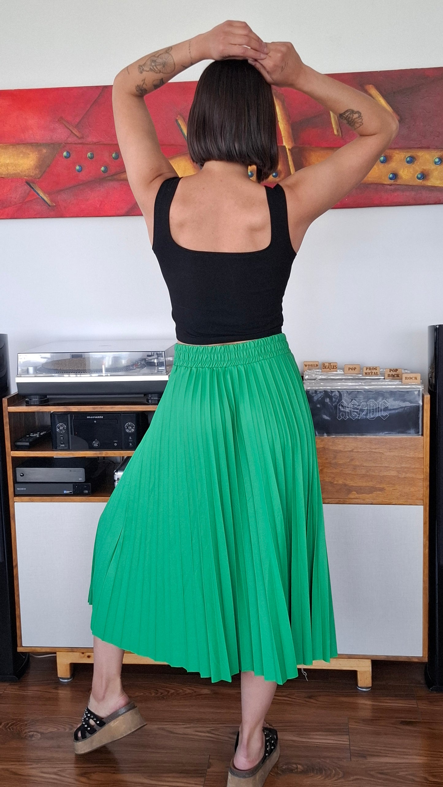 FALDA PLISADA ECOCUERO