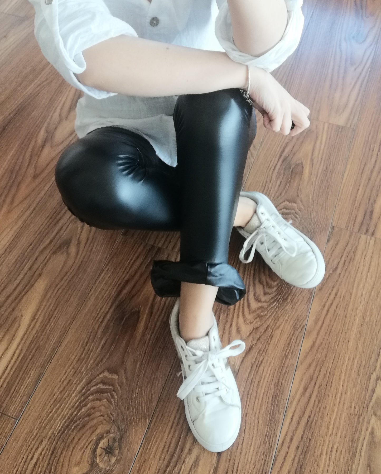 CALZA BRUNA LATEX NEGRO