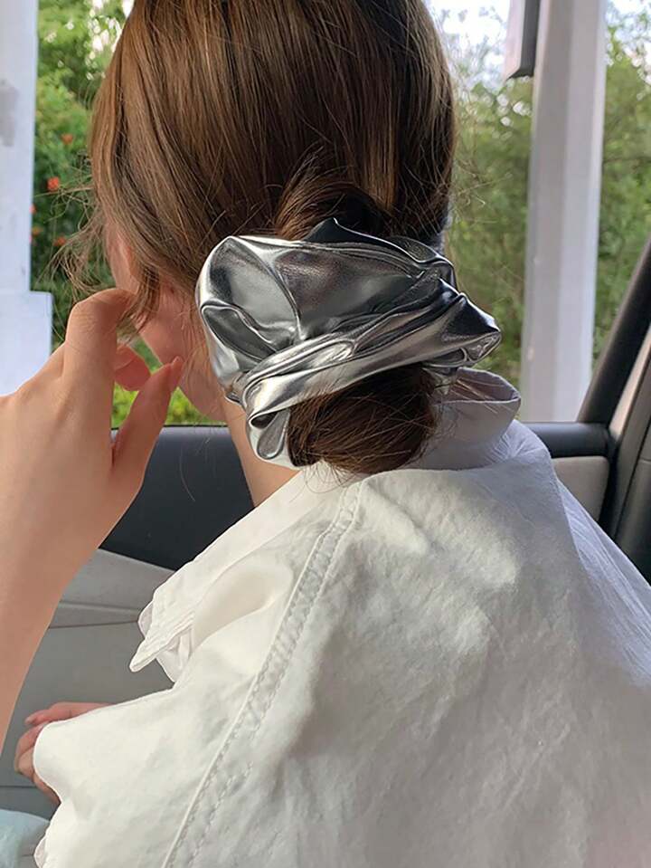 TOTO SCRUNCHIES PLATEADO