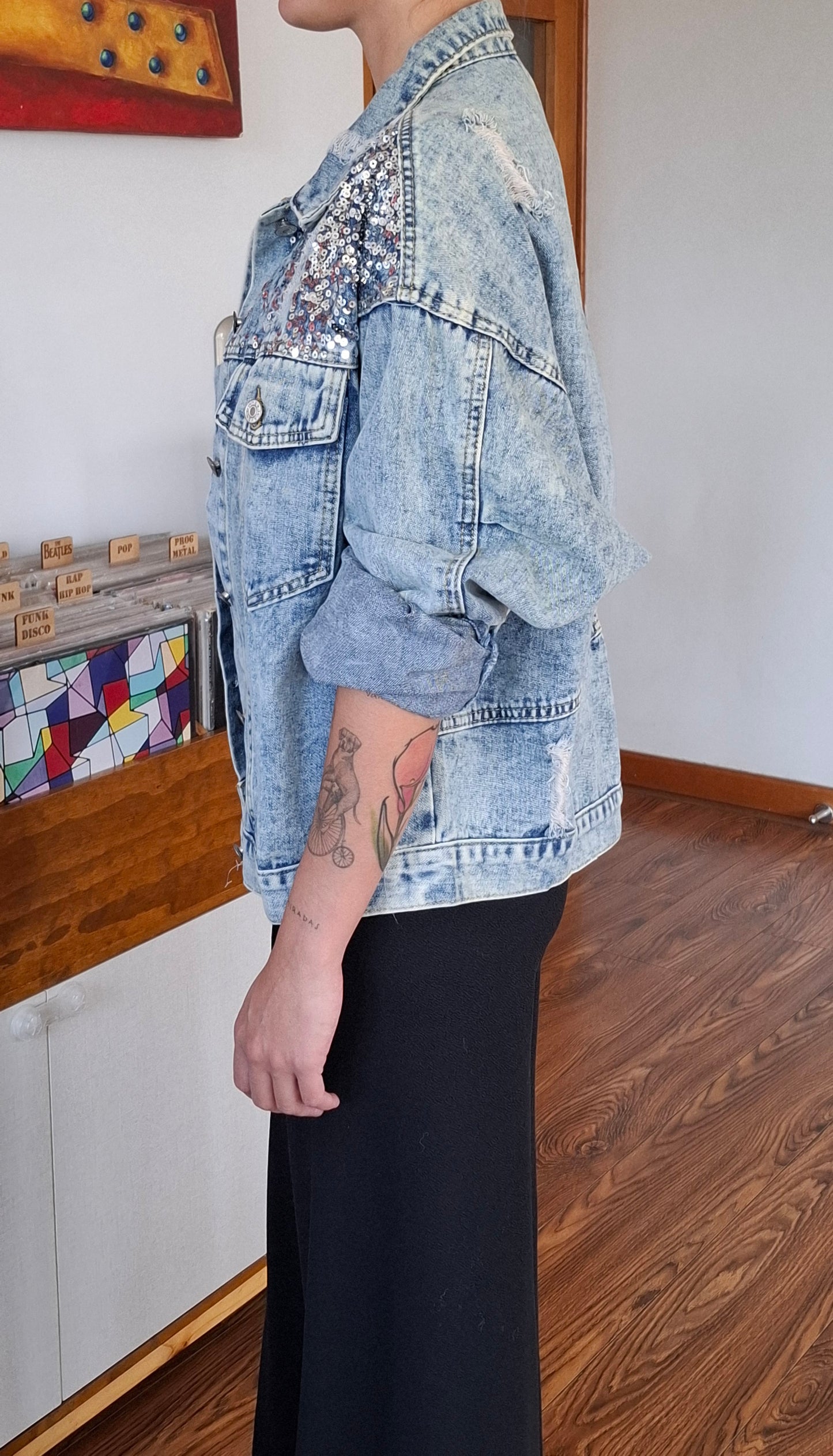 CHAQUETA DE  JEANS CON LENTEJUELAS