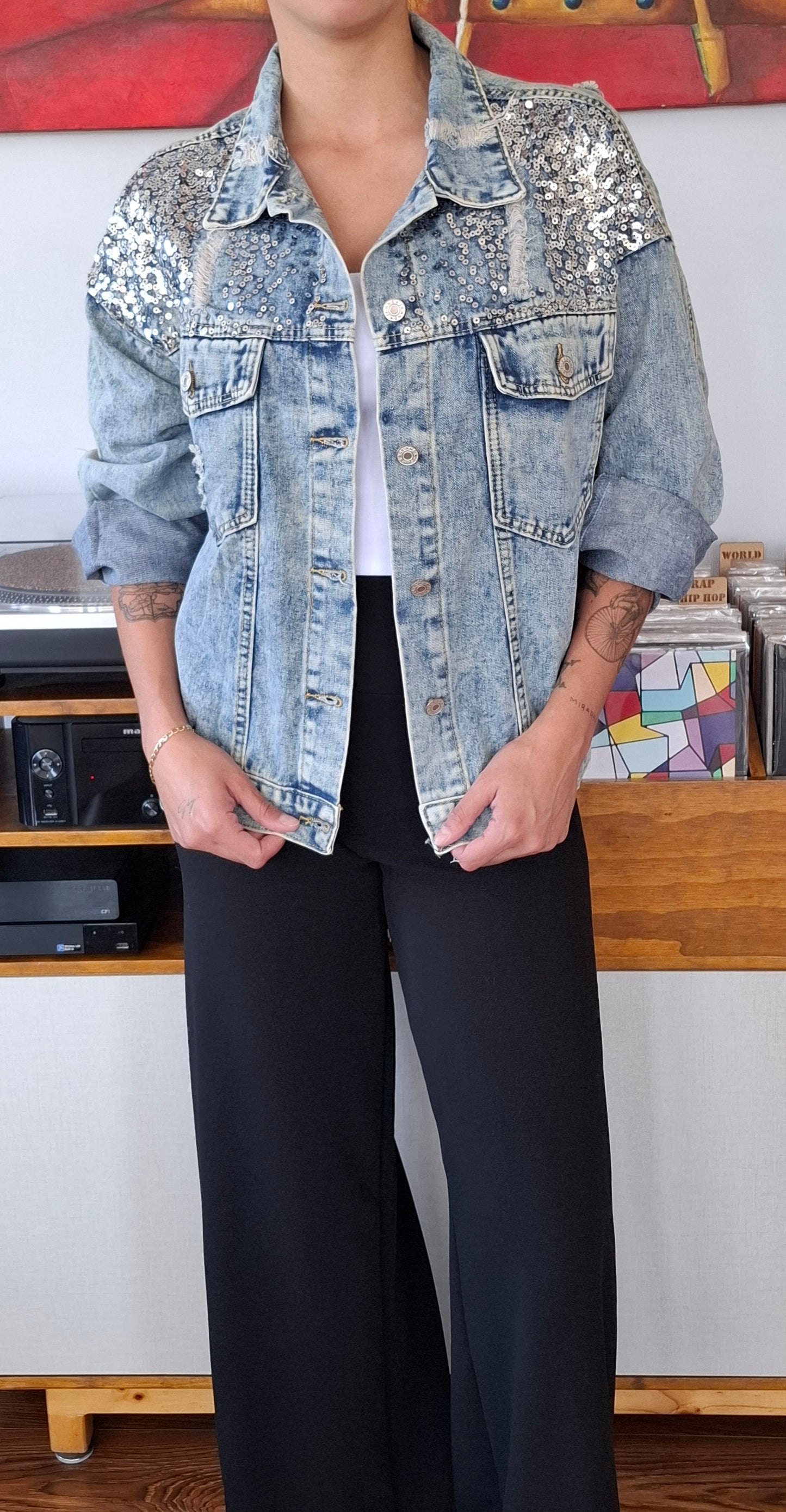 CHAQUETA DE  JEANS CON LENTEJUELAS