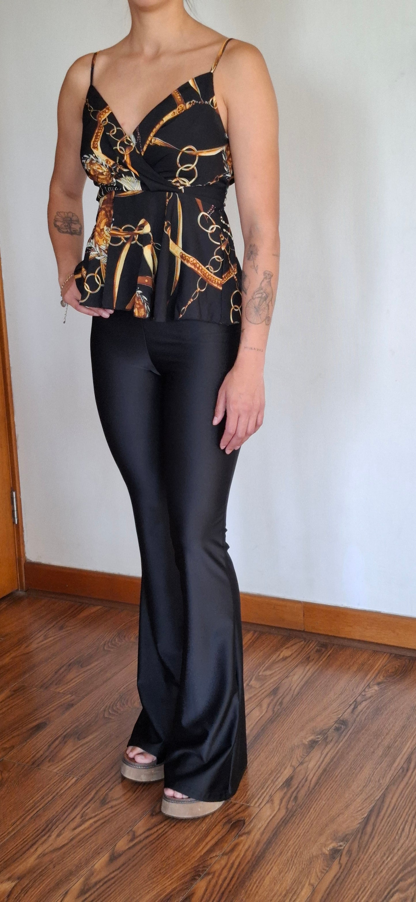 CALZA FLARE NEGRA (Tela duppont)