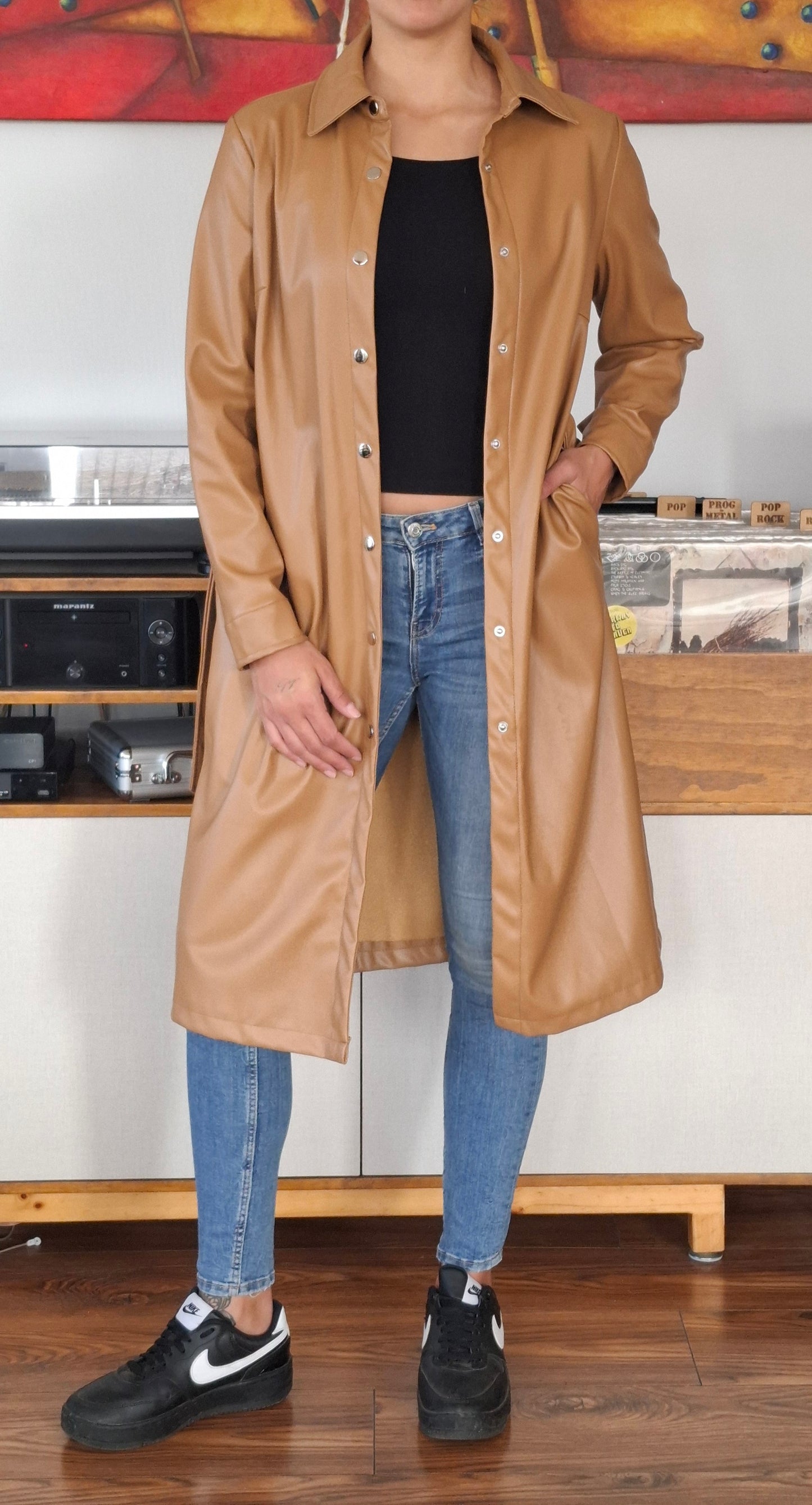 TRENCH ECOCUERO OPACO BEIGE
