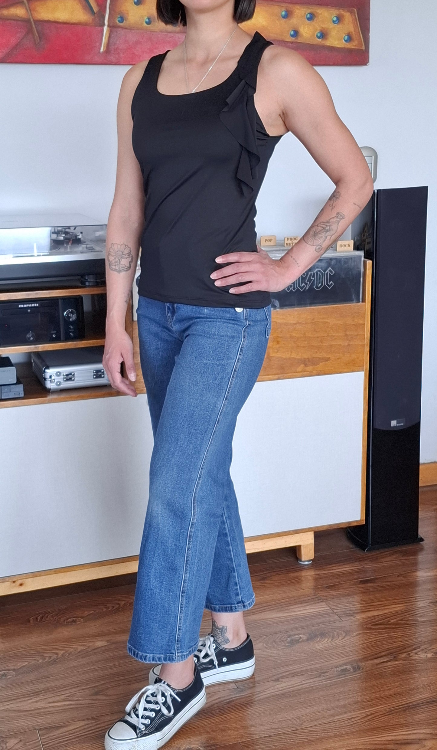 POLERA NEGRA BASIC LAZO