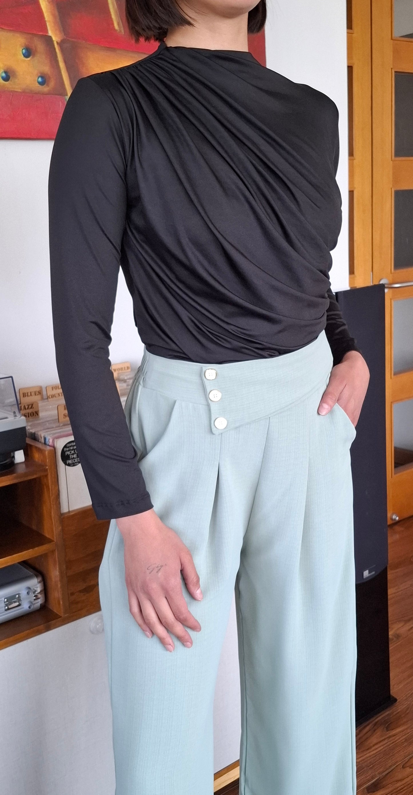 POLERA BASIC CLASIC NEGRA