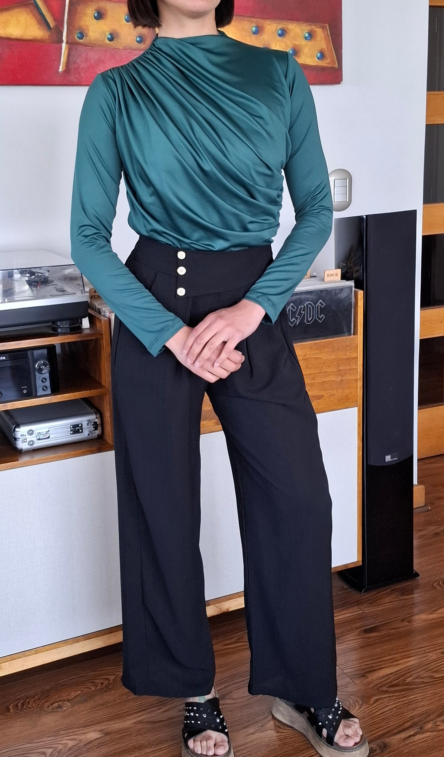 POLERA BASIC CLASIC VERDE BOTELLA