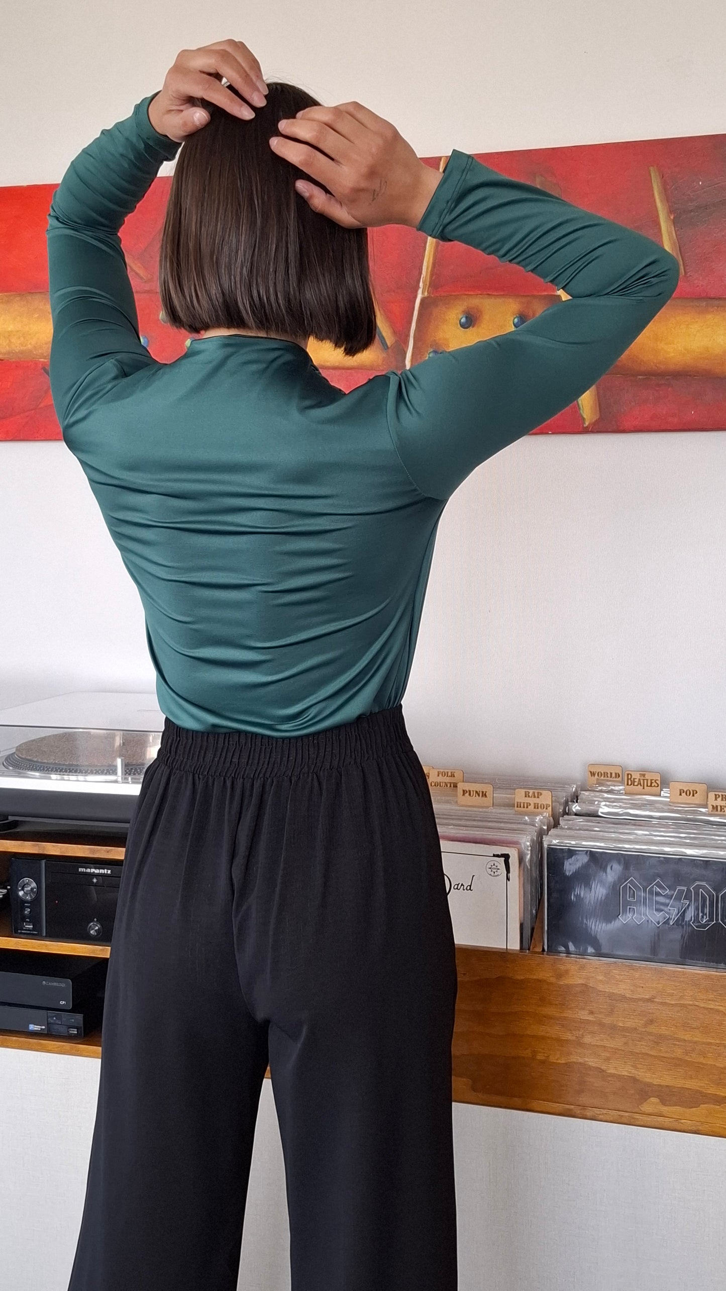 POLERA BASIC CLASIC VERDE BOTELLA