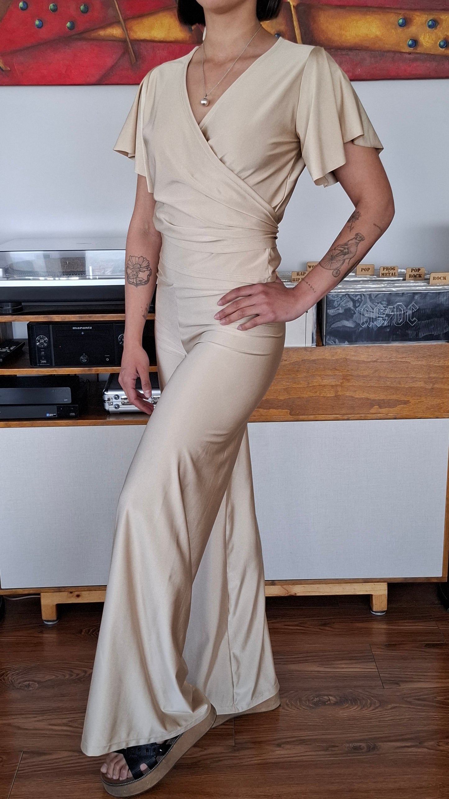 POLERA RUK BEIGE ENVOLVENTE